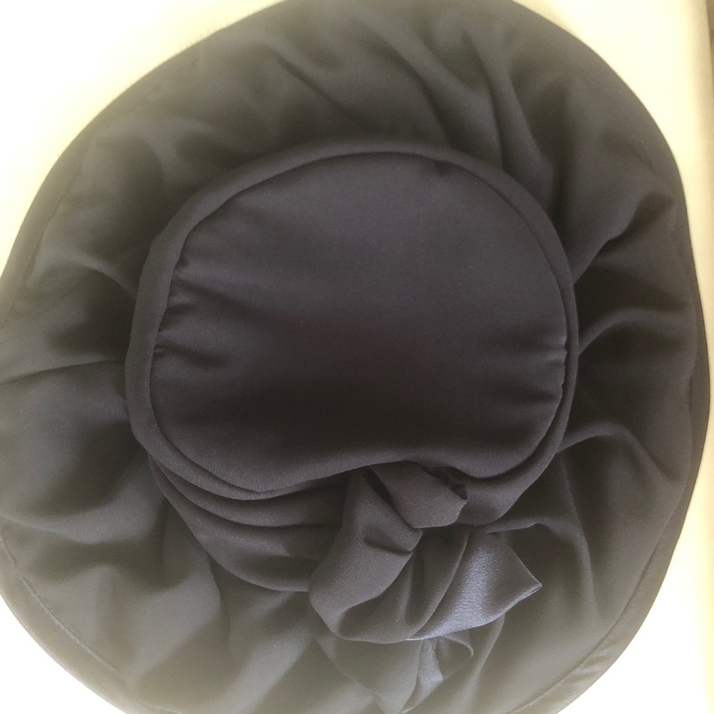 Holt Renfrew navy hat